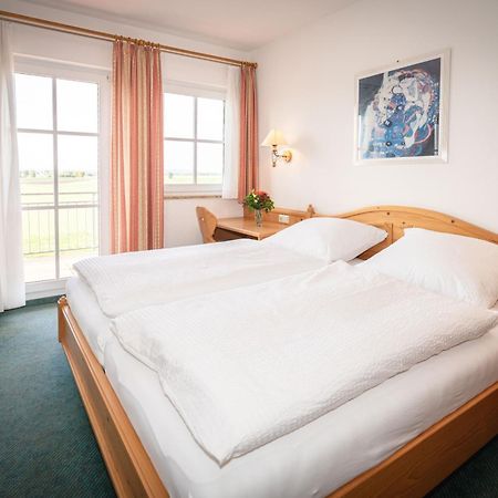 Hotel Reich Am Schnackensee Гунценхаузен Экстерьер фото